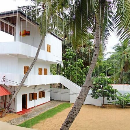Bluewater Beach Resort Trincomalee Luaran gambar